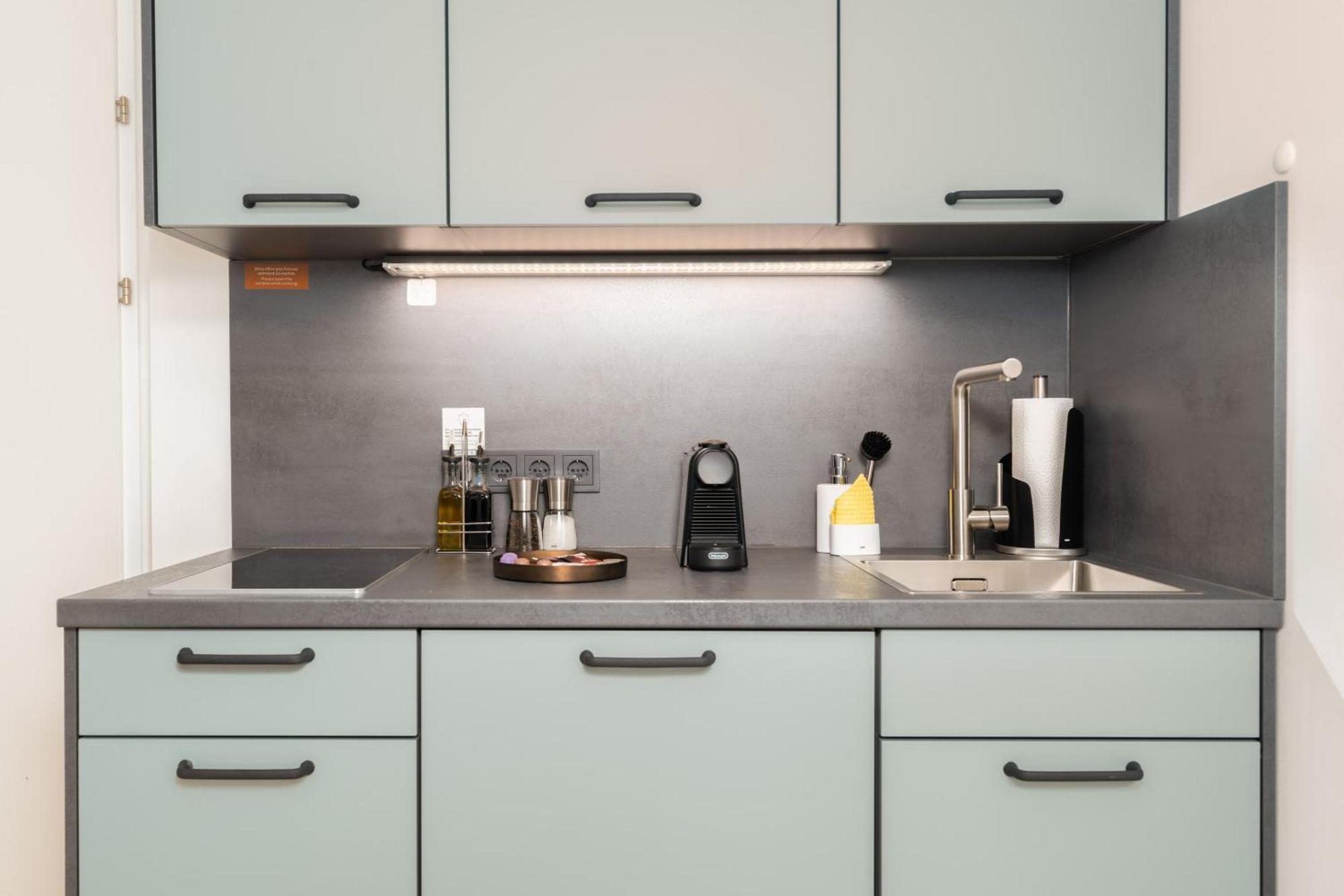 Limehome Vienna Favoritenstr. Bilik gambar