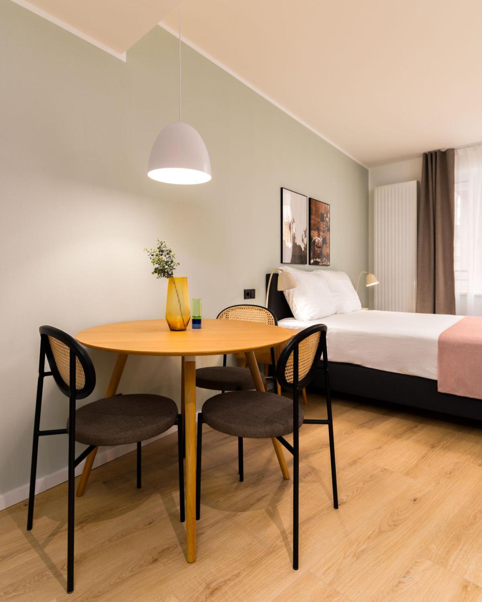 Limehome Vienna Favoritenstr. Bilik gambar