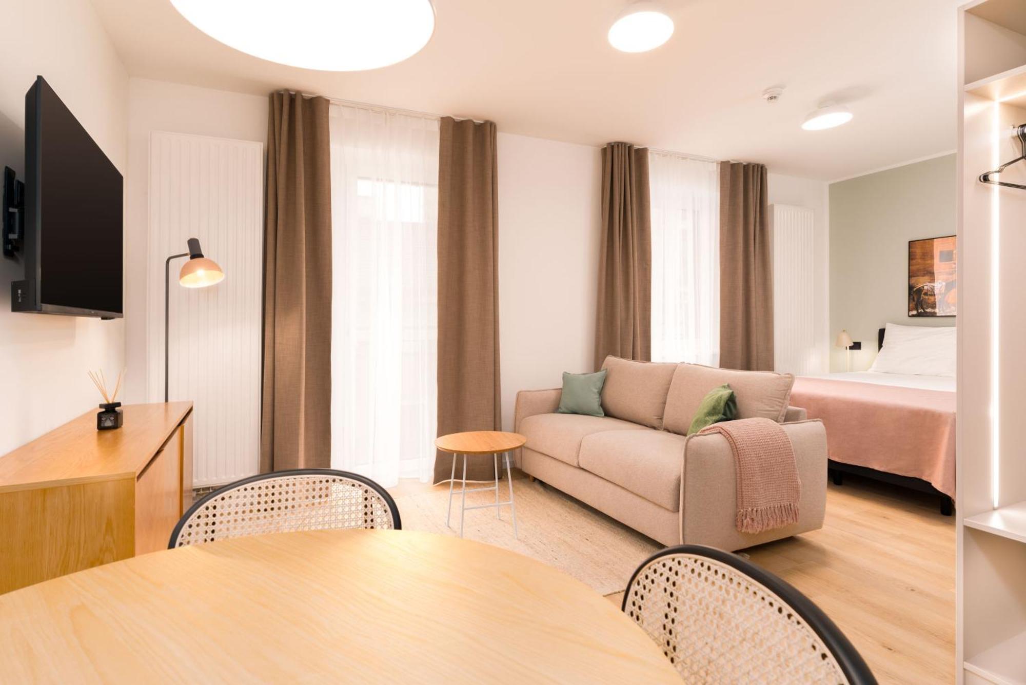 Limehome Vienna Favoritenstr. Bilik gambar