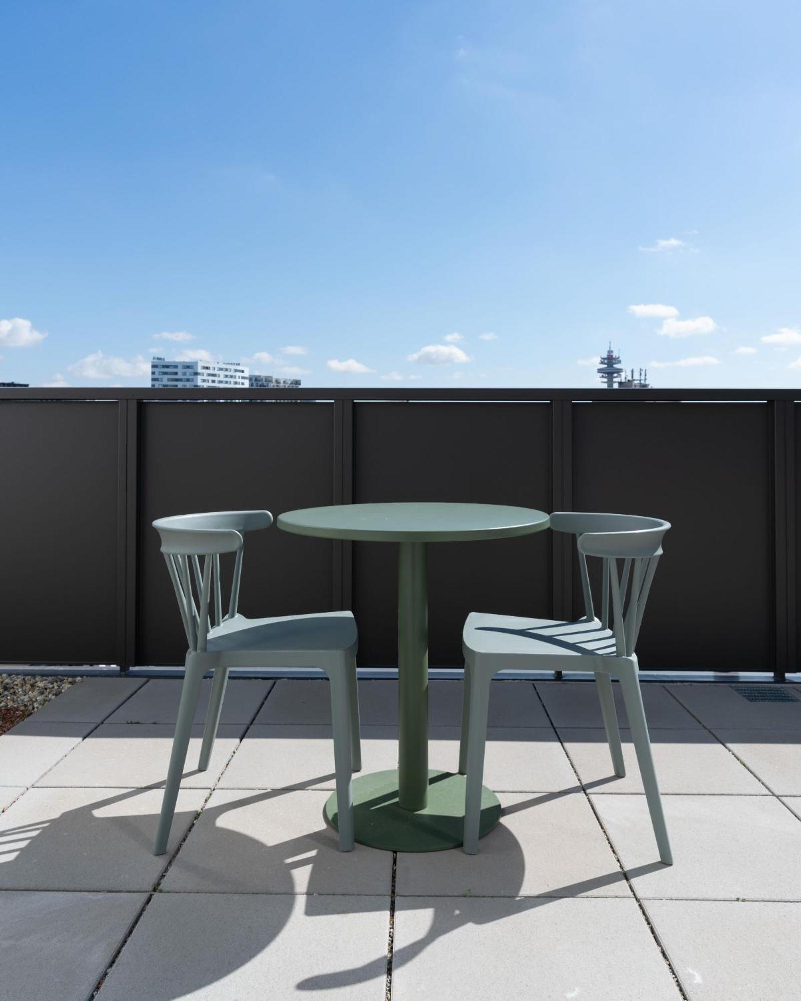 Limehome Vienna Favoritenstr. Bilik gambar