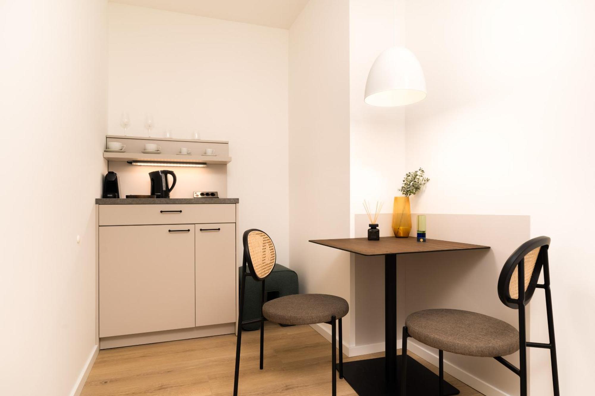 Limehome Vienna Favoritenstr. Bilik gambar