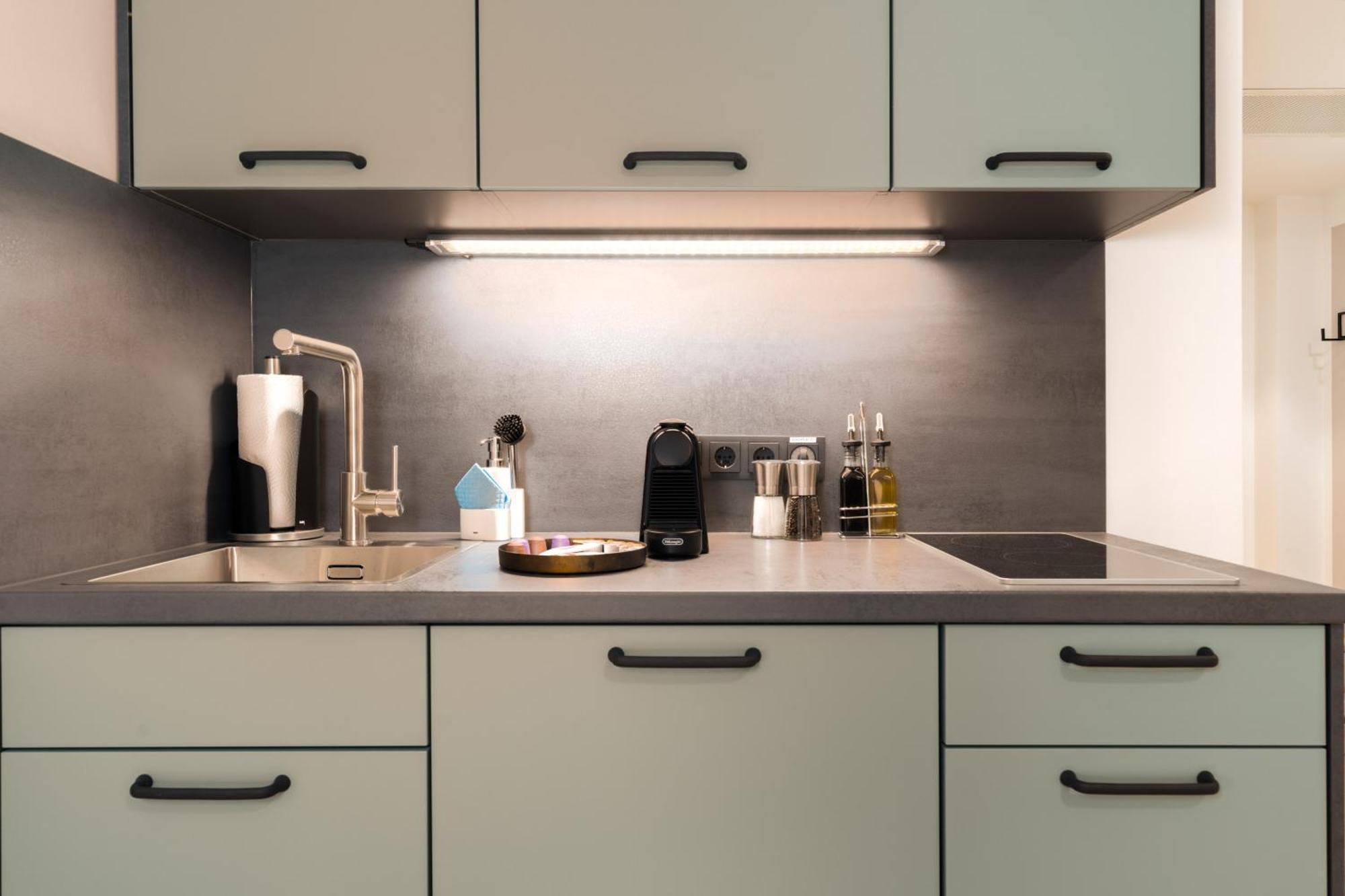 Limehome Vienna Favoritenstr. Bilik gambar