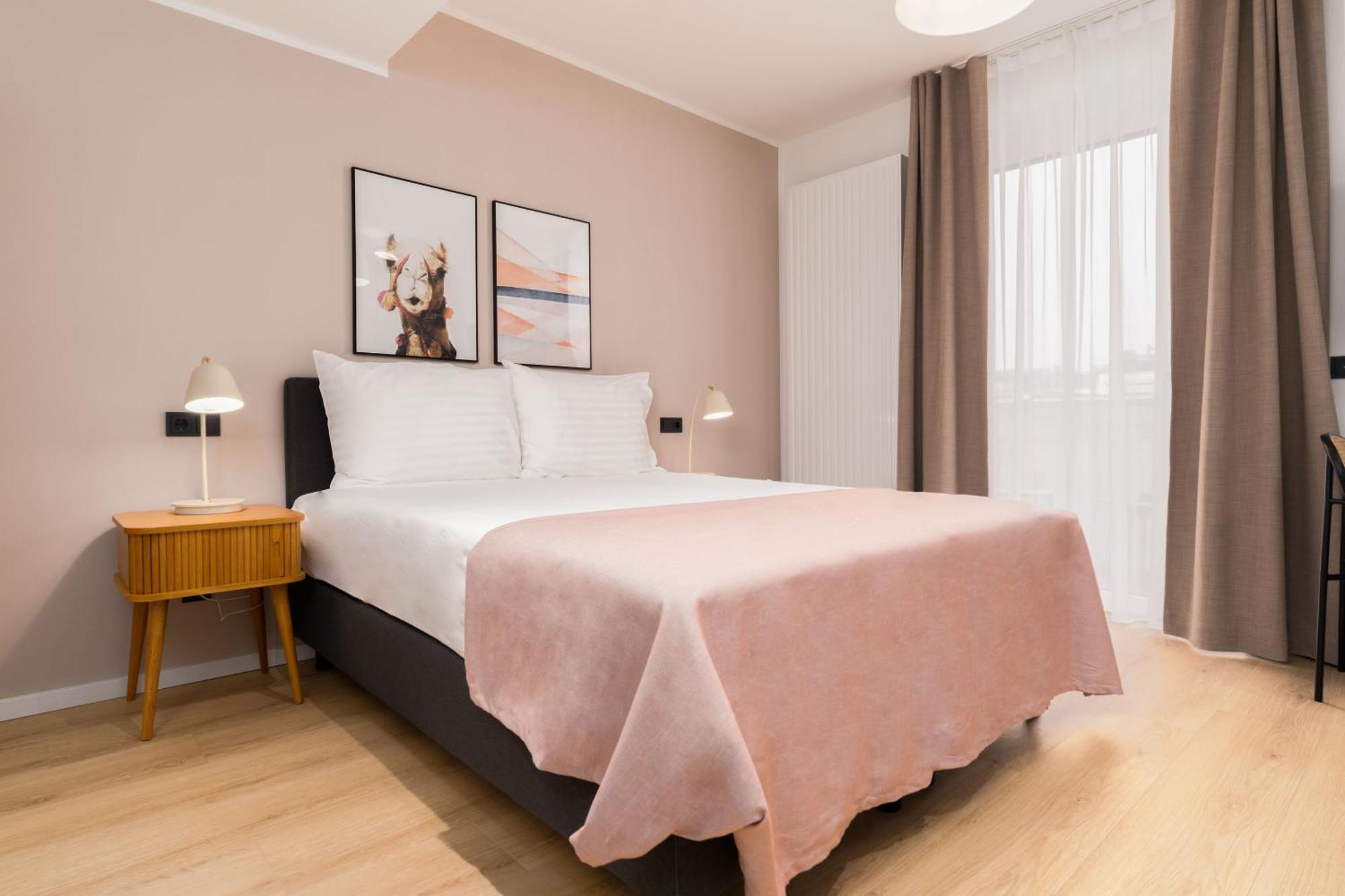 Limehome Vienna Favoritenstr. Bilik gambar