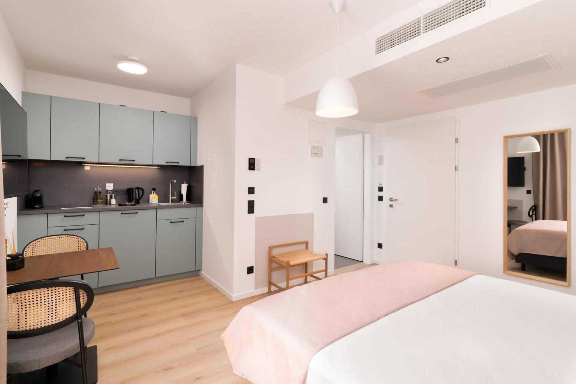 Limehome Vienna Favoritenstr. Bilik gambar
