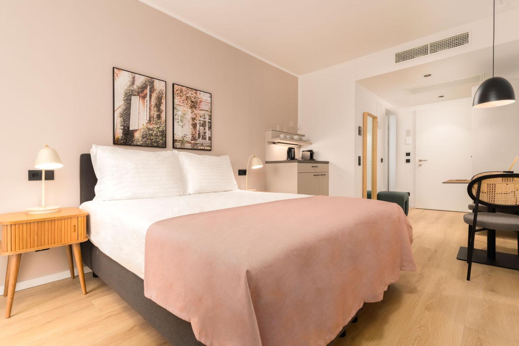 Limehome Vienna Favoritenstr. Bilik gambar