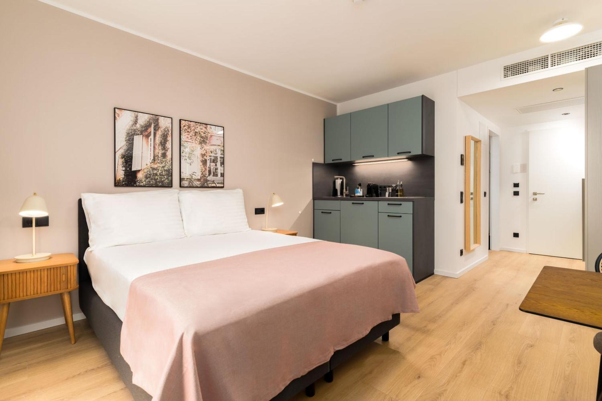 Limehome Vienna Favoritenstr. Bilik gambar