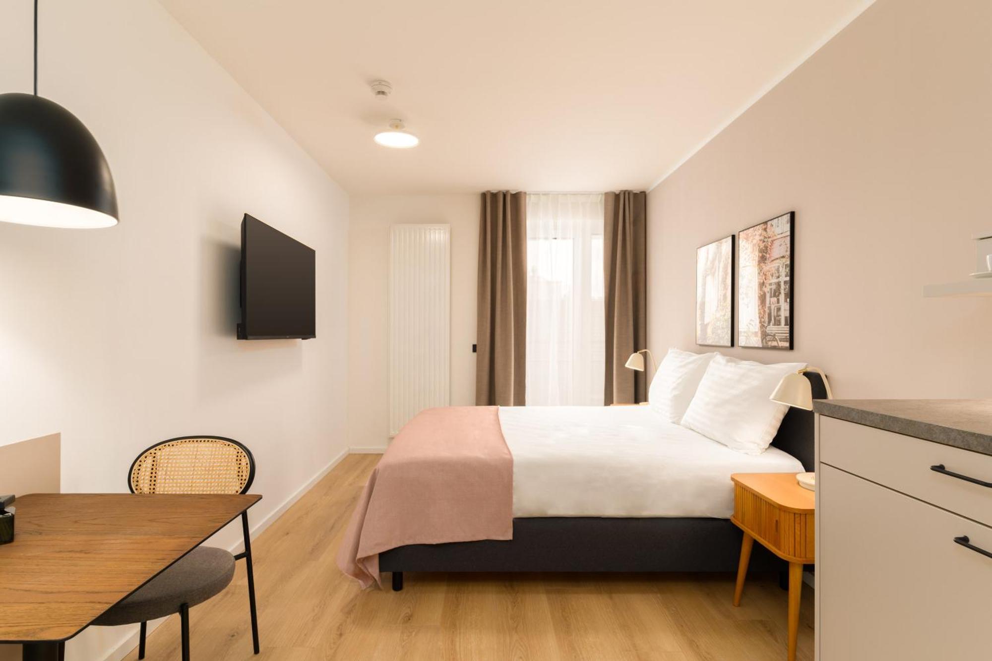 Limehome Vienna Favoritenstr. Bilik gambar