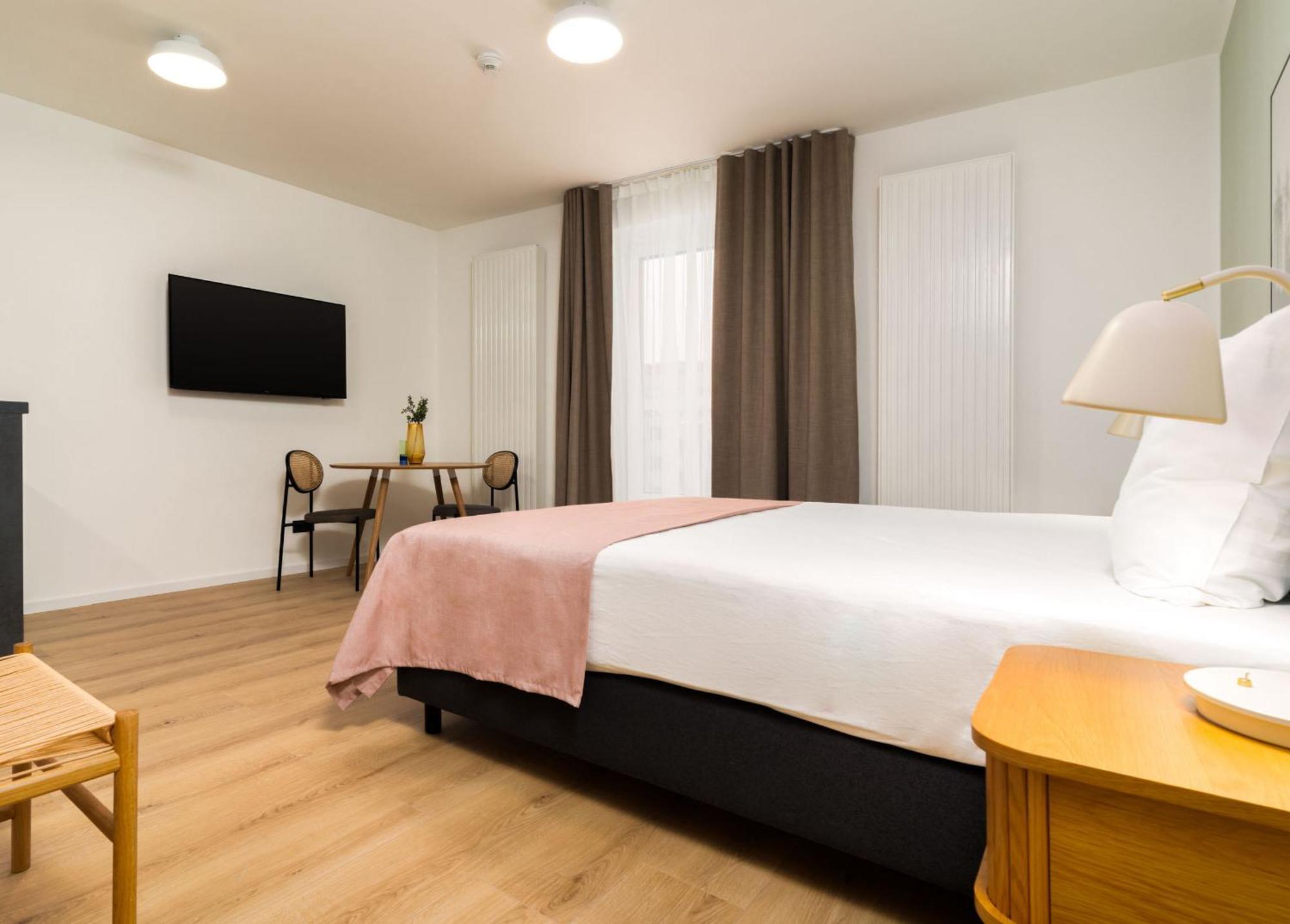 Limehome Vienna Favoritenstr. Bilik gambar