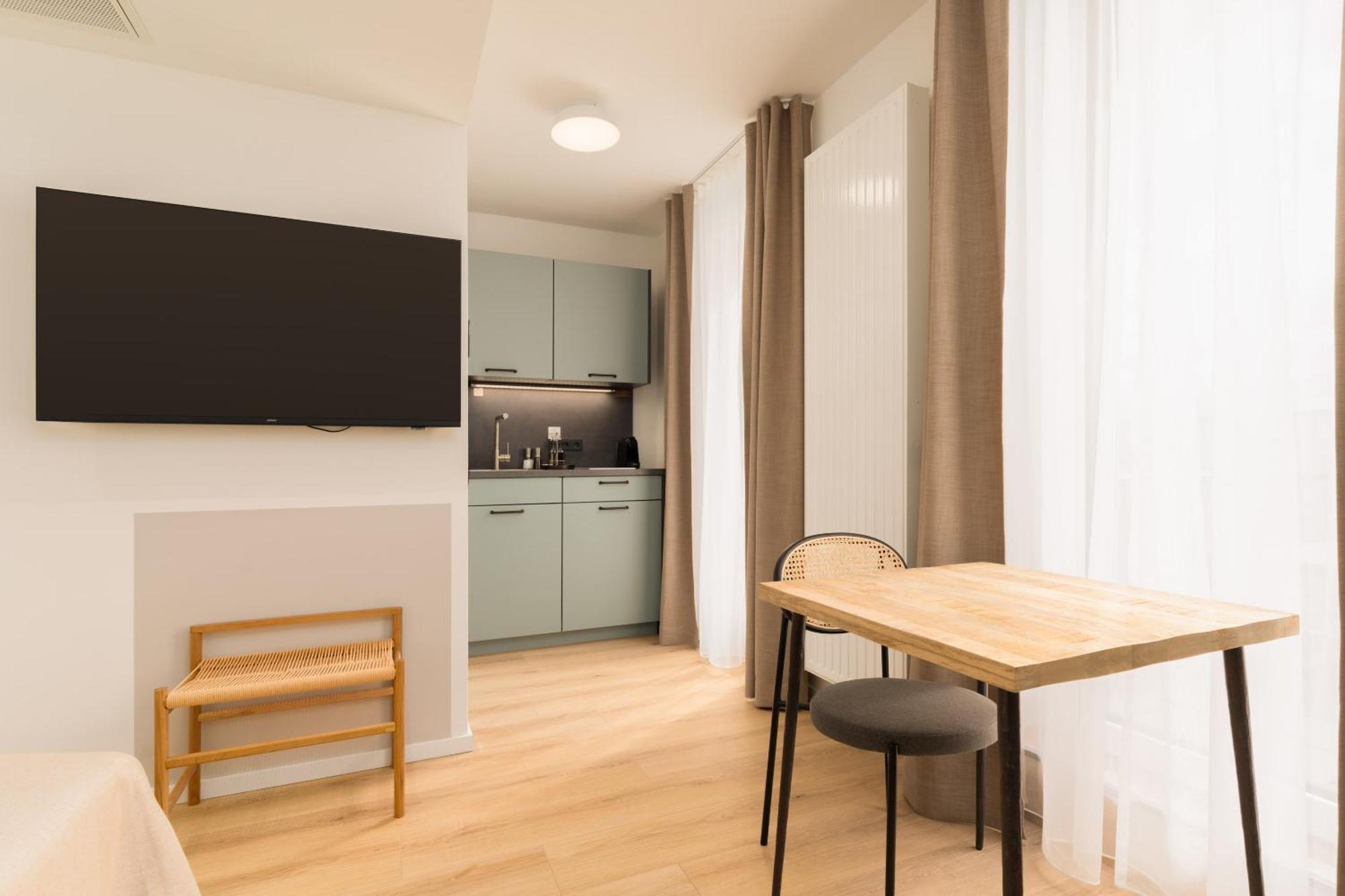 Limehome Vienna Favoritenstr. Bilik gambar