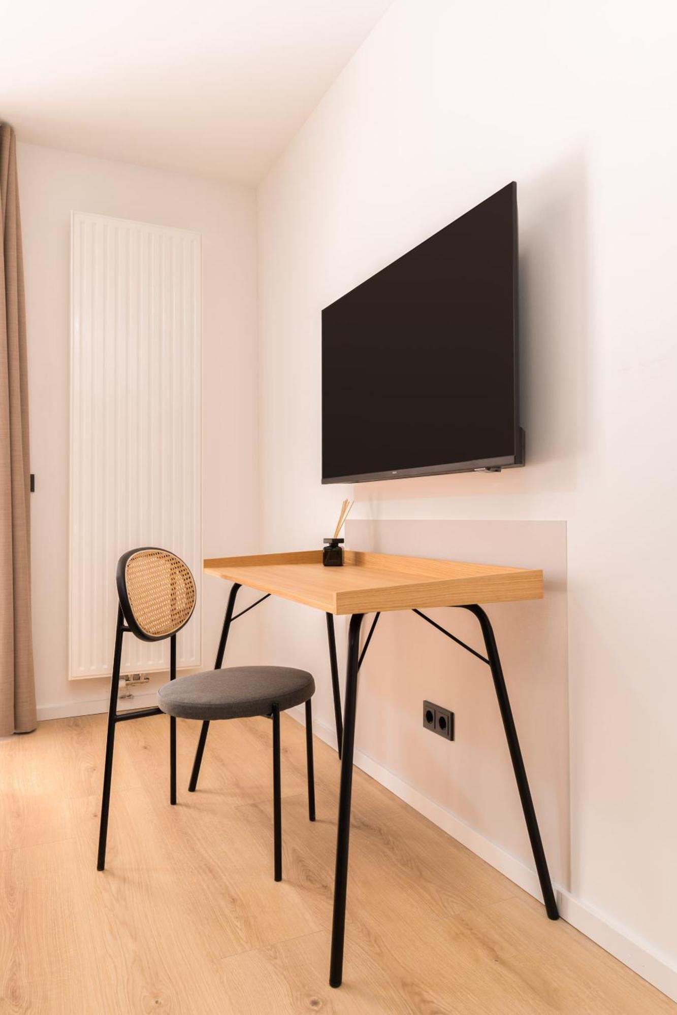 Limehome Vienna Favoritenstr. Bilik gambar