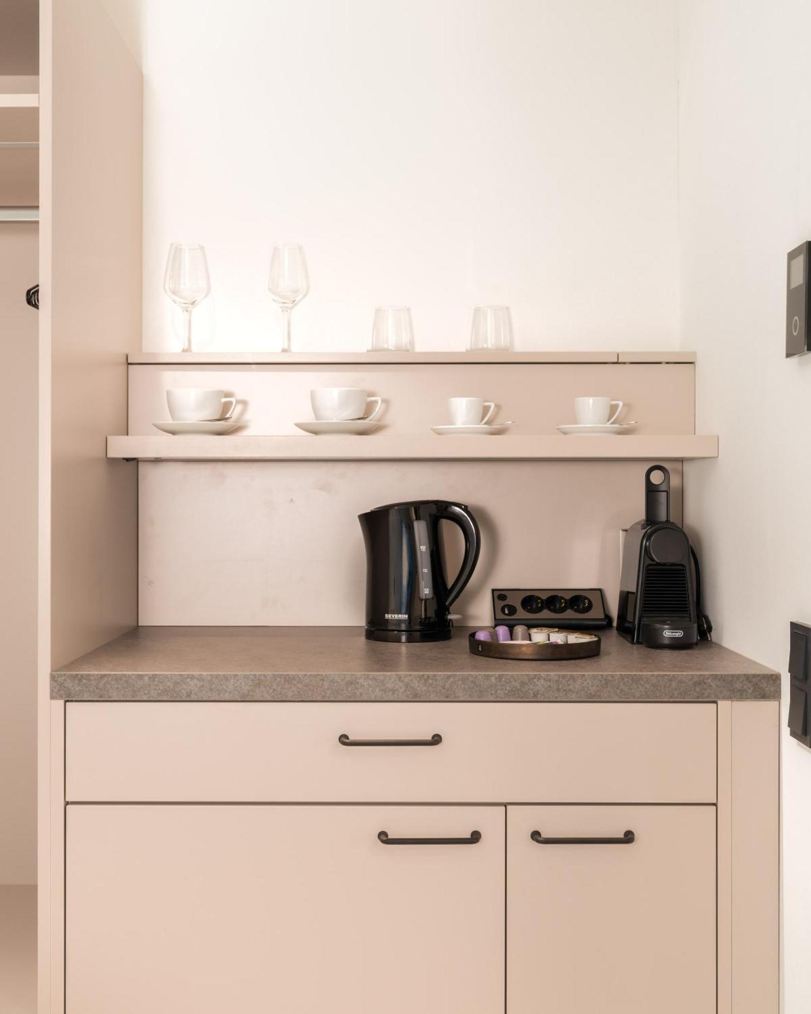 Limehome Vienna Favoritenstr. Bilik gambar